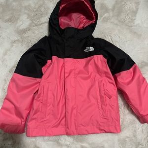 North face 3t jacket , 2 in 1 a windbreaker and fleece